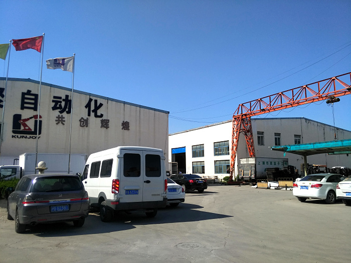 A8210 寶山區(qū)潘涇路與富錦路口獨(dú)門獨(dú)院20畝 3000平單層帶行車廠房 1500平三層辦公樓 整體出售