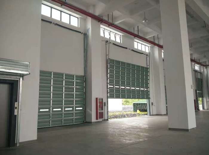 G1595【外資優(yōu)先 一手房東】青浦工業(yè)園區(qū) 雙層高標(biāo)準(zhǔn)廠房出租 一樓高11米 二樓高5米 每層4500平 可分割出租