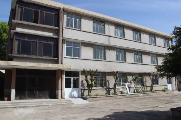 A8204 閔行區(qū)浦江鎮(zhèn)三魯公路林恒路獨(dú)門獨(dú)院三層廠房 728平米出租