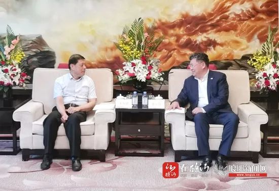 臨沂市委書(shū)記王安德帶隊(duì)赴上海招商考察