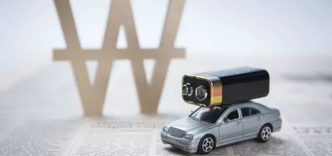 戴姆勒牽手寧德時(shí)代上演“真香”孚能科技四面楚歌難破危局 經(jīng)觀汽車