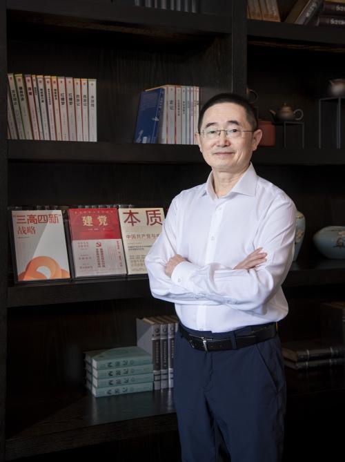 中南傳媒董事長(zhǎng)彭玻：將繼續(xù)堅(jiān)守主業(yè)、擁抱趨勢(shì) 確保公司在出版領(lǐng)域頭部地位