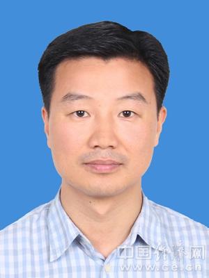 何田任銅陵市委常委、市政府黨組副書記 鄭剛?cè)问形Ｎ?、組織部長