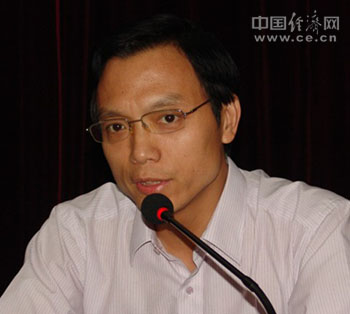 張?jiān)迫沃心瞎こ套稍冊(cè)O(shè)計(jì)集團(tuán)黨委書(shū)記、總經(jīng)理(圖簡(jiǎn)歷)